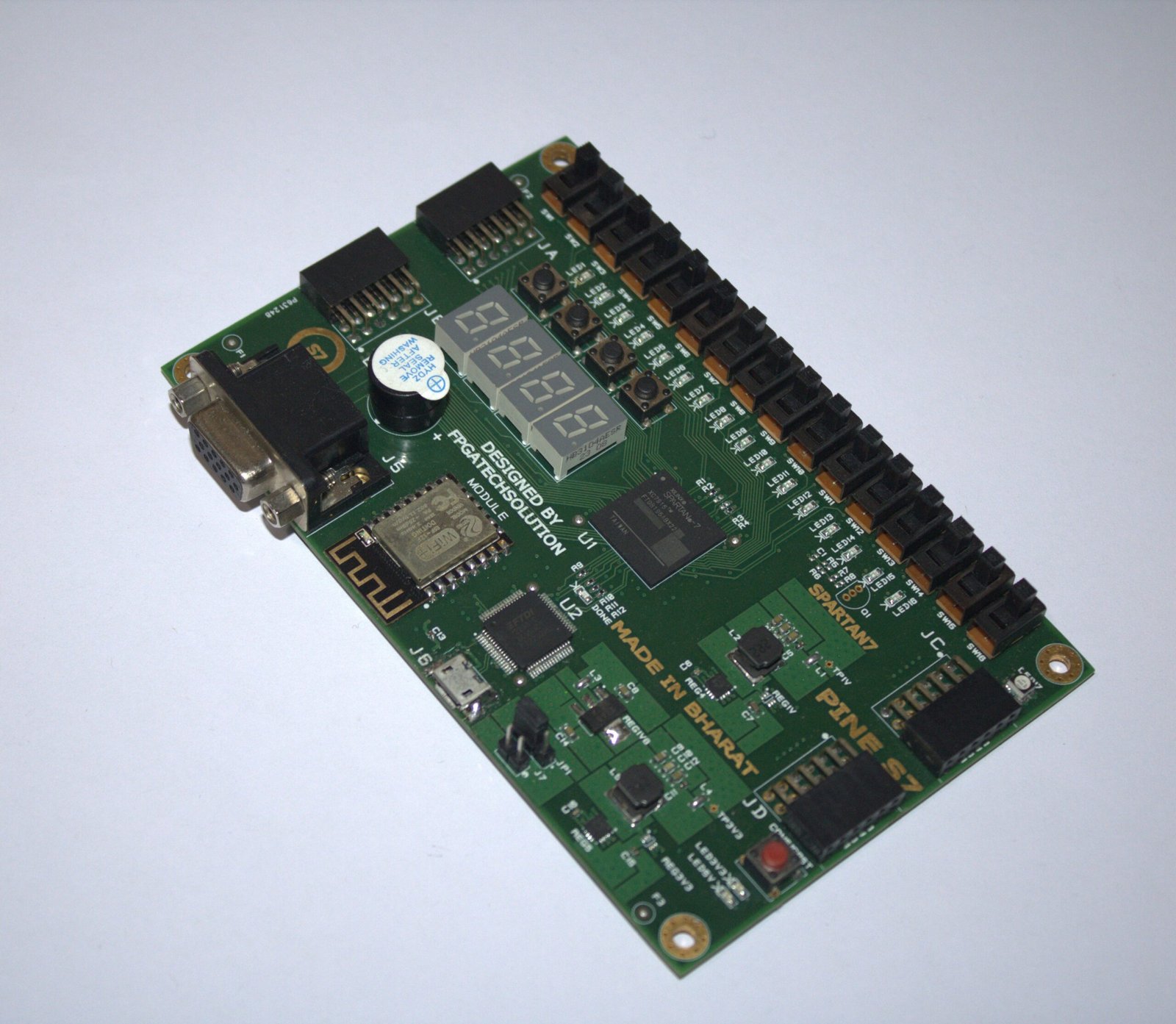 Pine S7 FPGA Board